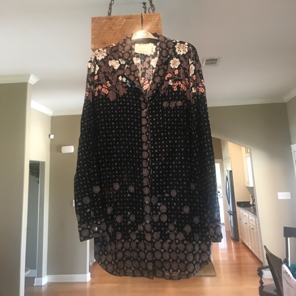 Free people long sleeved blouse